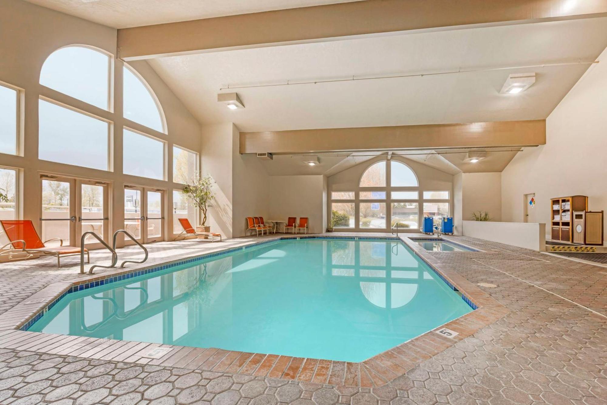 Best Western Plus Mill Creek Inn Сейлем Екстер'єр фото