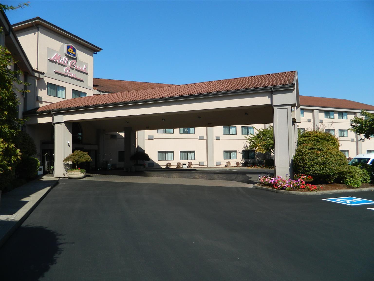 Best Western Plus Mill Creek Inn Сейлем Екстер'єр фото