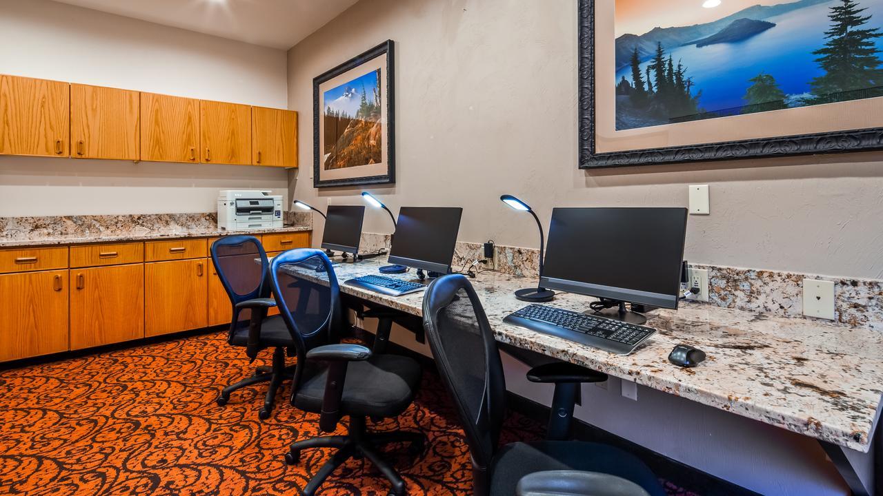 Best Western Plus Mill Creek Inn Сейлем Екстер'єр фото